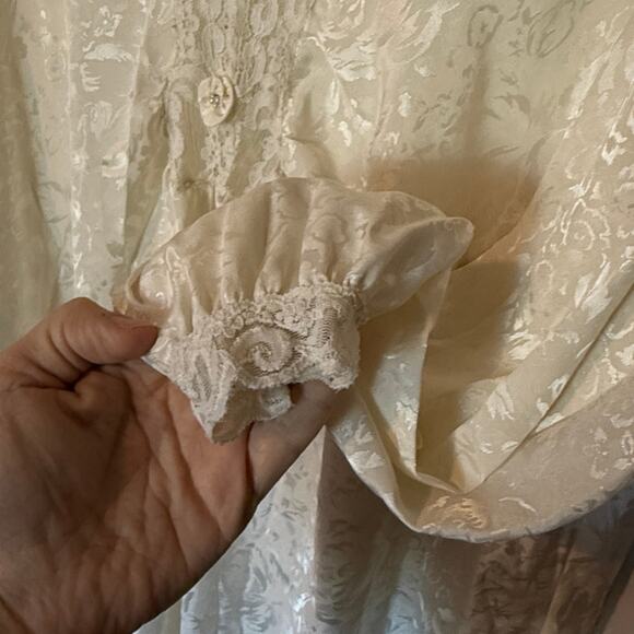 VTG Christian Dior Lace & Silk Nightgown - Picture 4 of 6